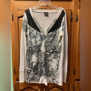 Daytrip long sleeved top.